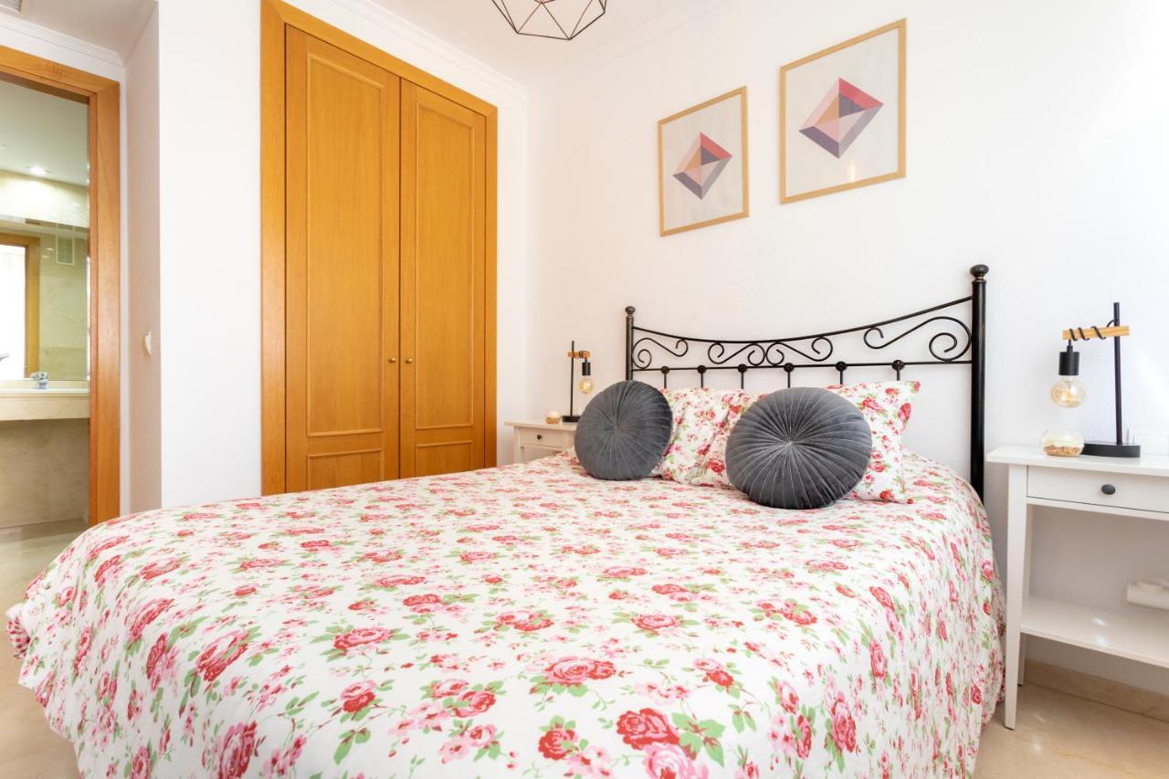 Araucaria Garden & Parking Appartement